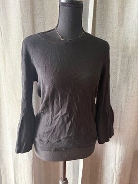 Black Ruffle-Sleeve Long Sleeve Tee